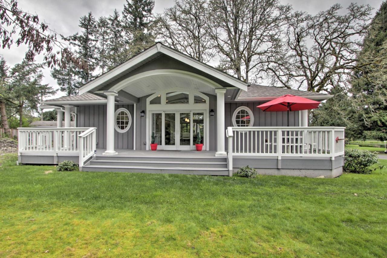 Contemporary Tacoma Cottage With Deck And Pond! Exterior foto